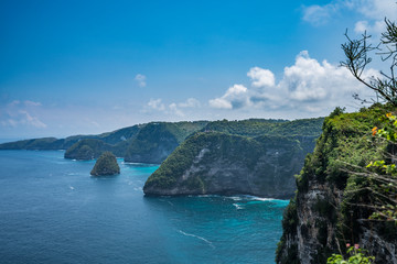 Fototapeta premium Beautiful landscape view from Athu Beach on Nusa Penida in Bali