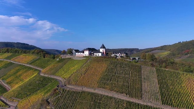 Aerial photograph, Germany, Rhineland-Palatinate, Cochem district - Zell, Moselle, Moselle loop near P&uuml;nderich with youth ministry Marienburg