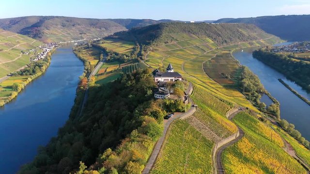 Aerial photograph, Germany, Rhineland-Palatinate, Cochem district - Zell, Moselle, Moselle loop near P&uuml;nderich with youth ministry Marienburg