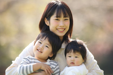 笑顔の親子