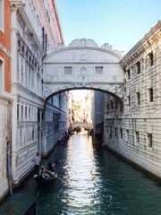 Fototapeta na wymiar Puente de los suspiros al atardecer, Venecia
