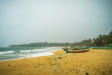 Fototapeta na wymiar stormy beach