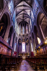 Fototapeta premium Cathédrale Saint-Just-et-Saint-Pasteur de Narbonne plafond