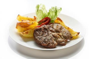 Grilled steak with potatoes