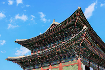 Obraz premium Geunjeongjeon of Gyeongbokgung palace in Seoul, Korea.