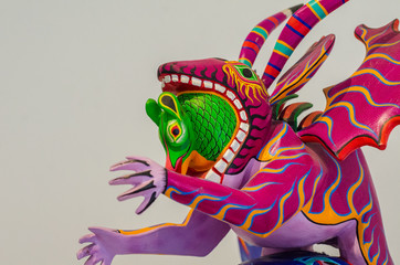 alebrije mexicano  dragon seres imaginarios coloridos sueños fantasticos