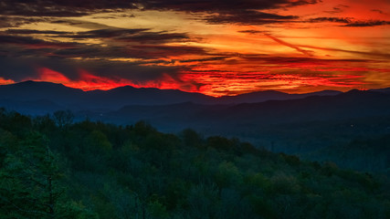 Fototapeta na wymiar Deep colors of Sunset on the Blue Ridge Parkway