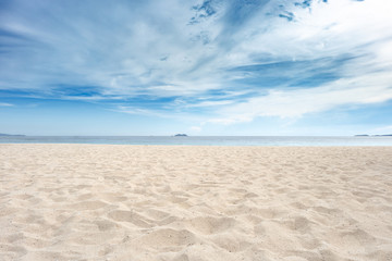 Beautiful sand beach - obrazy, fototapety, plakaty