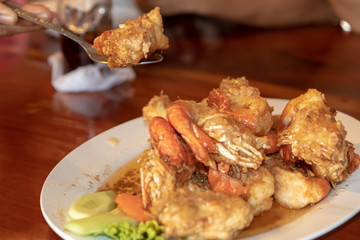 Fried shrimp with fish sauce