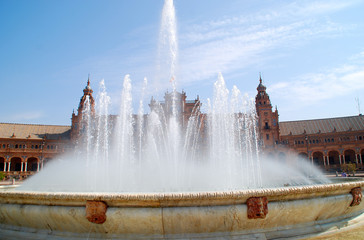 PLAZA DE ESPAÑA EN SEVILLA. ANDALUCÍA, ESPAÑA