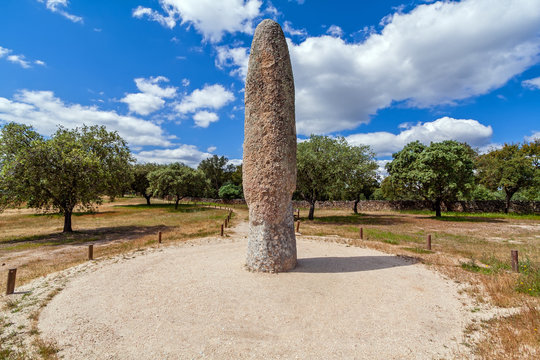 Menir da Meada Standing Stone. Largest menhir of the Iberian Peninsula. Neolithic monument of prehistory. Phallic shape representing fertility. Castelo de Vide, Portugal