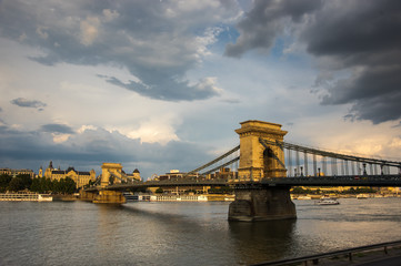 Obraz premium Bridge at Budapest, Hungary