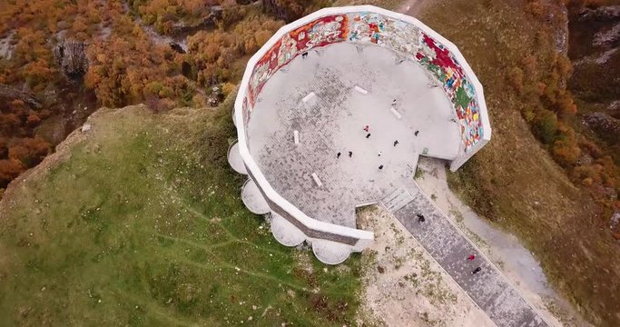 The Georgia-Russia Friendship Monument is build in 1983 to celebrate the friendship between Georgia and Russia. The monument is a large round stone and concrete building with a large tile mural.
