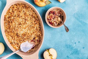 Apple cherry crisp crumble