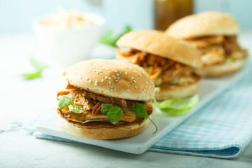 Pulled pork burgers