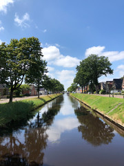 Fototapeta na wymiar Canal in Oosterwolde