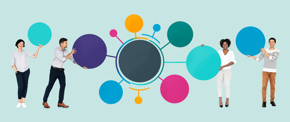 Team with connected round boards