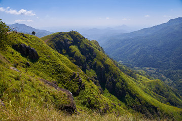 Fototapeta na wymiar view of the beautiful mountains in Ella, Sri Lanka