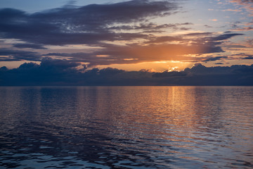 Obraz premium sunset over the sea