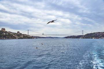 Fototapeta na wymiar The Bosphorus Bridge connects the Asian side and the European side in Istanbul