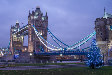 Fototapeta na wymiar Christmas at Tower Bridge, London
