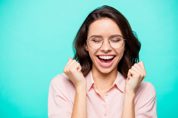 Close-up portrait of nice cute cheerful cheery positive adorable