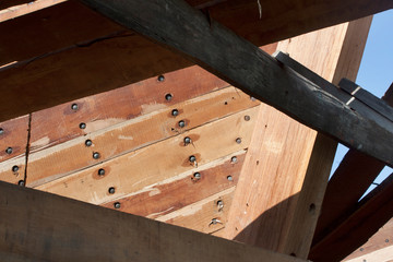 Wooden ship construction - Mandvi’s 400 year old dhow making tradition is just no match for the modern, giant ships of steel