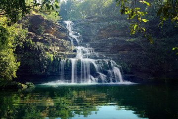 Fototapeta na wymiar The Pandav Falls is a waterfall in the Panna district in the Indian state of Madhya Pradesh.