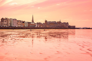 Fototapety na wymiar - Fototapeta24.pl