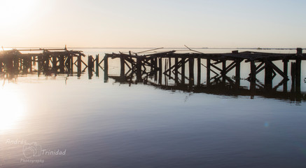 muelle en ruinas