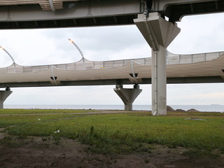 Fototapeta na wymiar highway overpass in the evening