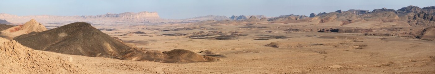Panoramablick in den Ramon-Krater bei Mitzpe Ramon, Israel © Ulrich Weiß