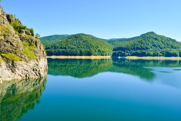Fototapeta na wymiar The Lake Vidradu.