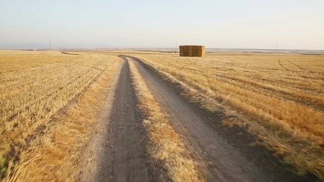 Camino del Arroyo path between Val de Santo Domingo and Maqueda, province of Toledo, Spain