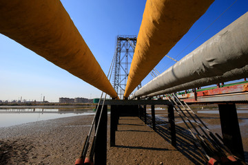 Oil pipeline, the oil industry equipment