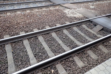 rail way platform witg gray pavement