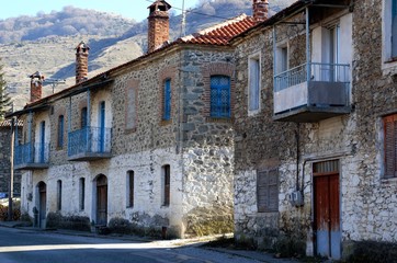 Fototapeta na wymiar Old houses in Agios Germanos village in northern Greece