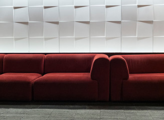 Sofá rojo diseño interior 