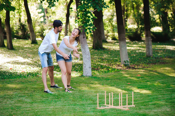 Obraz premium Game ring toss in a summer park