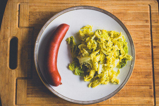 Rindswurst Wurst mit Wirsing Gem&uuml;se