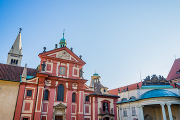 Fototapeta na wymiar La Basilique Saint-Georges dans le Château Royal de Prague