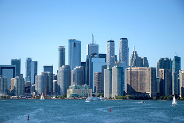 Fototapeta na wymiar Toronto skyline and skyscrapers 