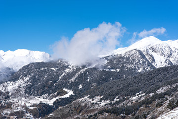 Fototapeta na wymiar landscape of Soldeu, Canillo, Andorra on an autumn morning in its first snowfall of the season.