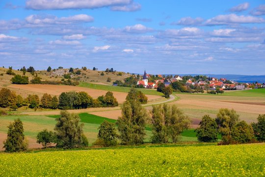 Schmahingen in Nordlinger Ries, near Nordlingen, district of Donau-Ries, Swabia, Bavaria, Germany, Europe