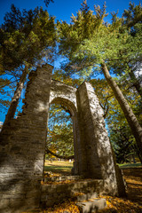 Fototapeta na wymiar The abbey ruins at the Mackenzie King estate in the Gatineau park, Quebec Canada
