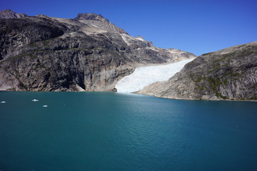 Obraz na płótnie Canvas Glacier in mountains