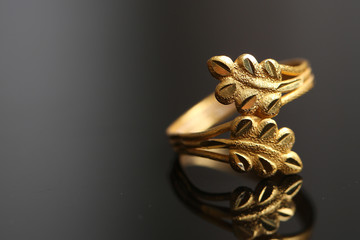 Olive leaves symbol on gold ring, Fashion gold ring