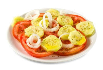 Ensalada fresca de pepino y tomate