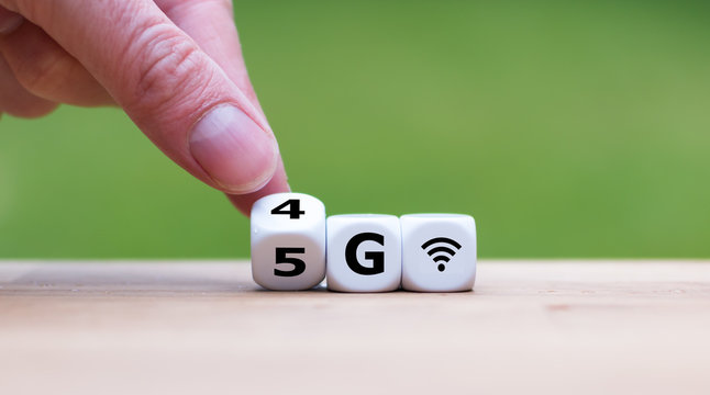 Symbol of the change from 4G to 5G