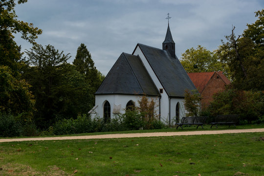 Kirche am Wegesrand